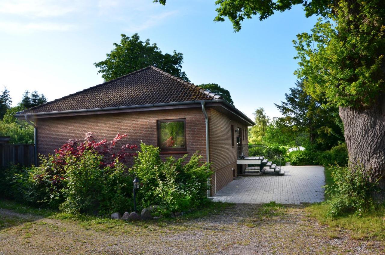 Ferienwohnung Am See オイティン エクステリア 写真